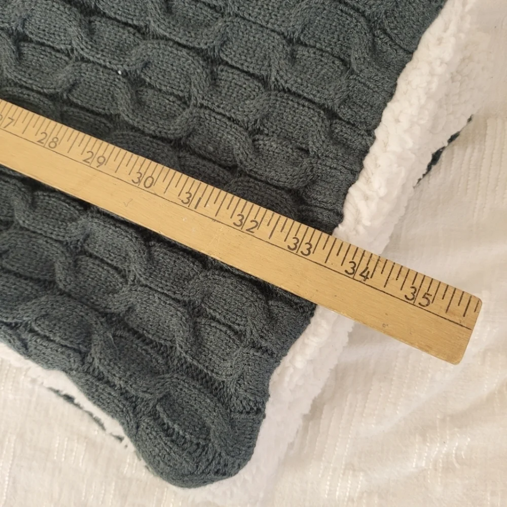 Gray Cable Knit Scarf Pocket Combo Lined Sherpa Style Faux Fur Cozy Fisherman
